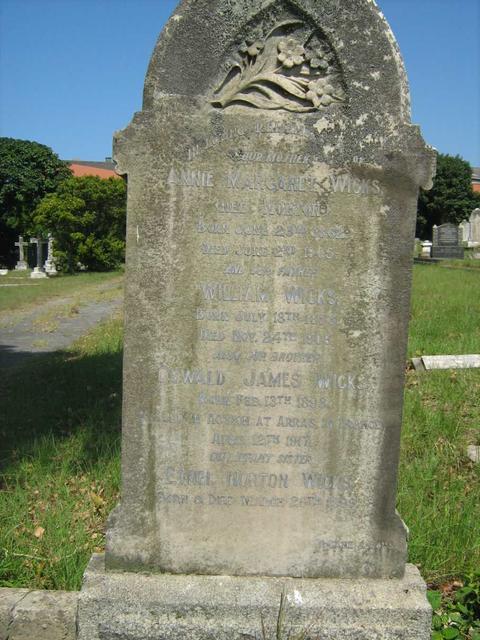 Photo from /search/photos/South Africa/Eastern Cape/EAST LONDON (EAST BANK) CEMETERY - Eastern Cape/COMM/WICKS_OJ.jpg